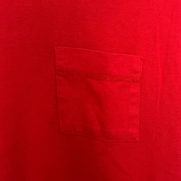 ✨5/$15✨ Red t-shirt - Picture 3 of 3